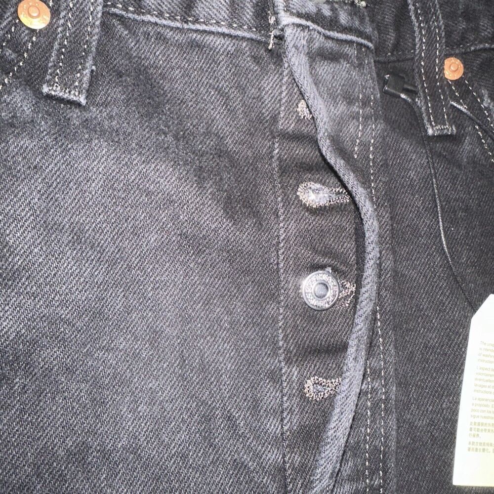 Levi’s 501 High Rise Women’s Denim Jean Shorts Stowaway Black Size 29. NWT. 7/5 - Picture 5 of 7